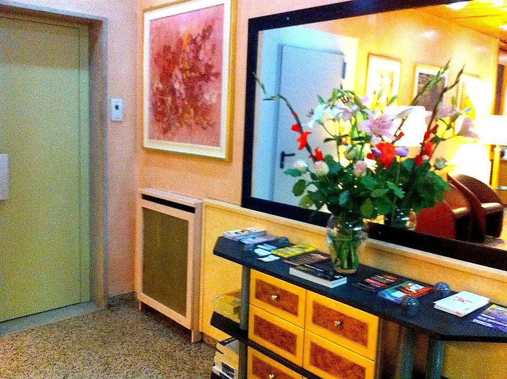 Hotel Lugano Milan 3*,  Italy
