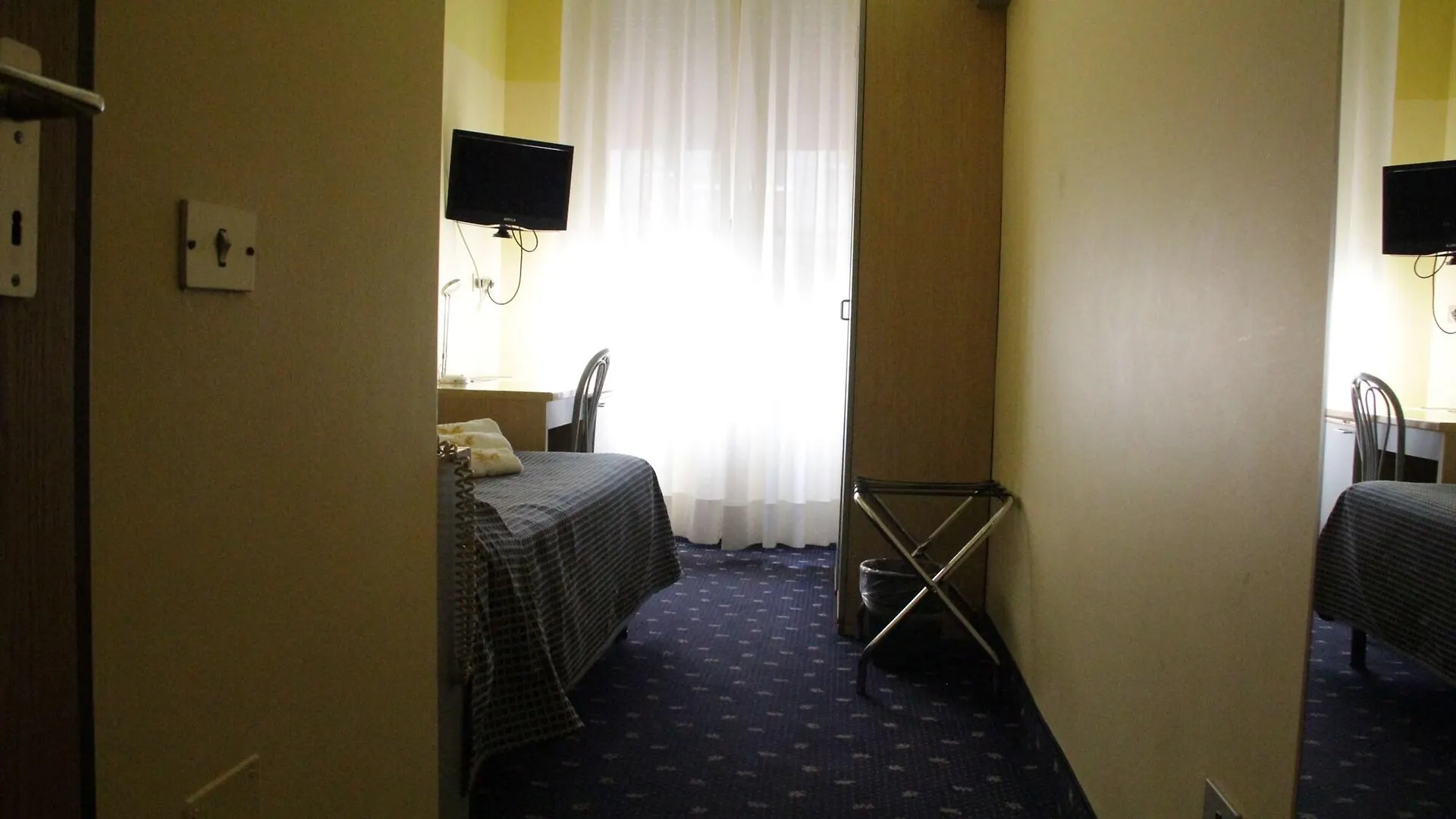 ***  Hotel Lugano Μιλάνο Ιταλία